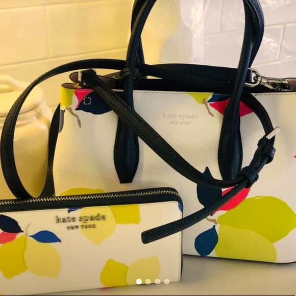 Kate Spade ♠️ - Picture 2 of 5
